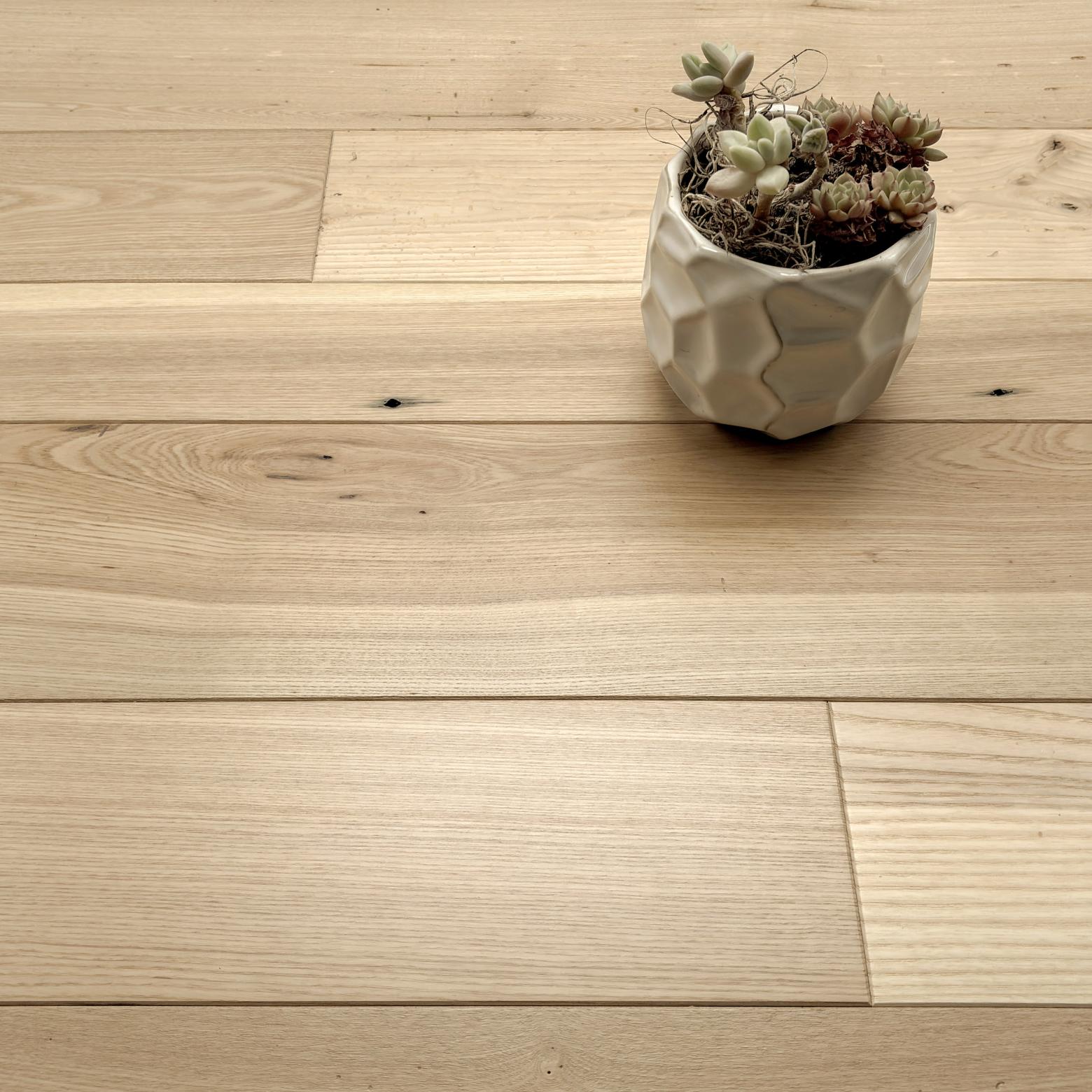 AMERICAN GOTHIC ASH | Reclaimed Wood Flooring & Paneling | Pioneer